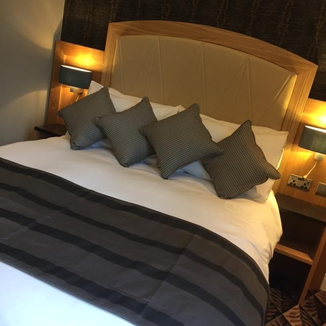 איילסברי The Bell Hotel Aylesbury מראה חיצוני תמונה